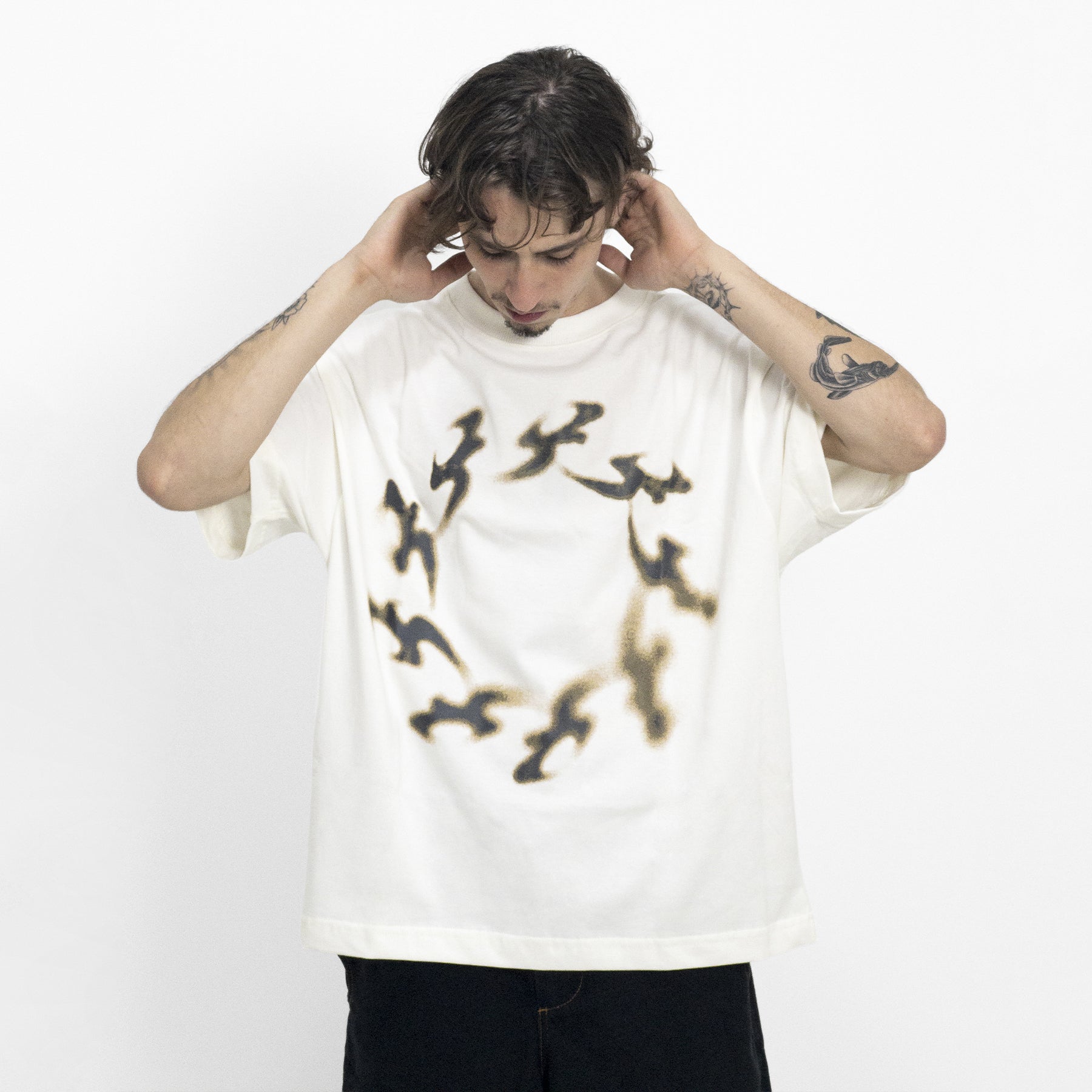 Camiseta "B Tribal Espectro" Branca