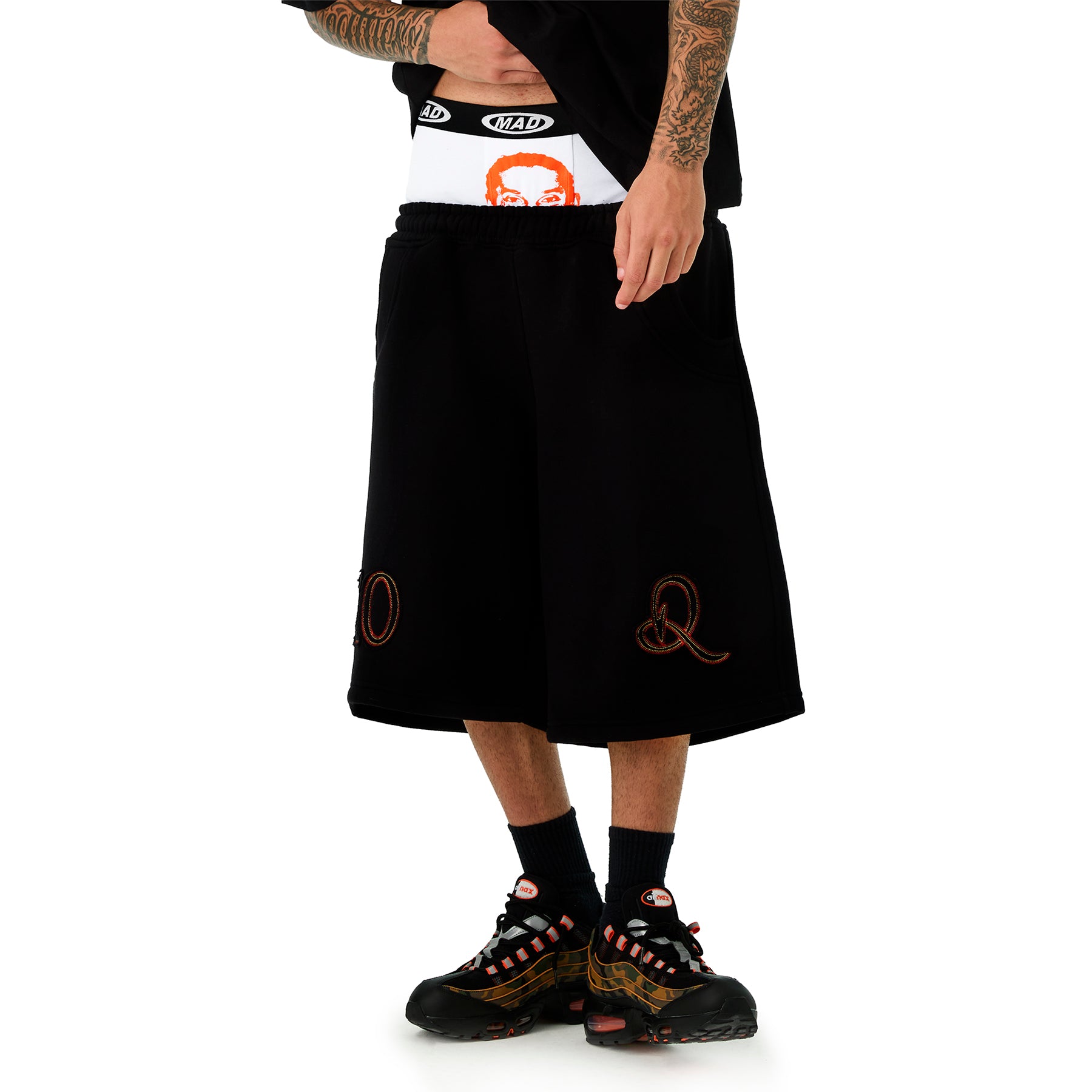 Bermuda de Moletom "Curvas de Campo" Preta