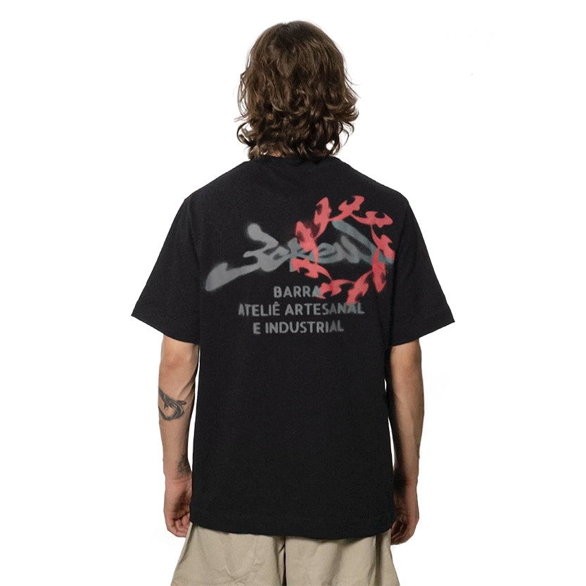 Camiseta "Ateliê Stencil" Preta
