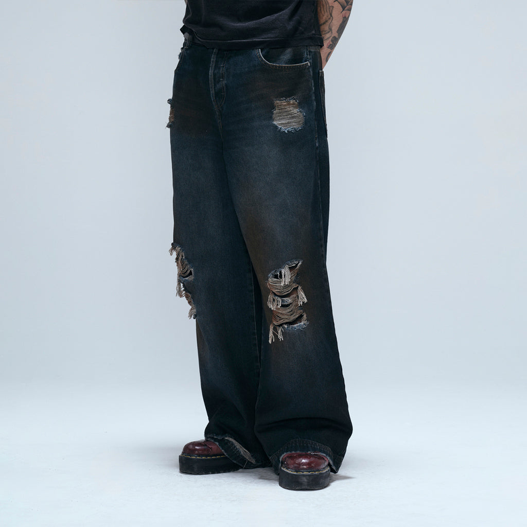 Calça Jeans “Wild Distresed”