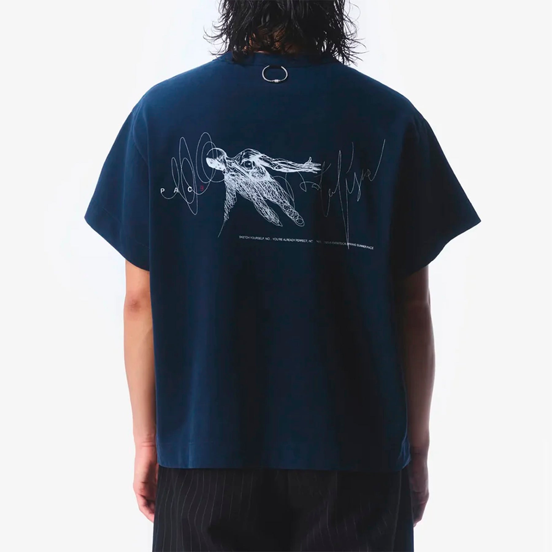 Camiseta “Sketch Yourself” Marinho