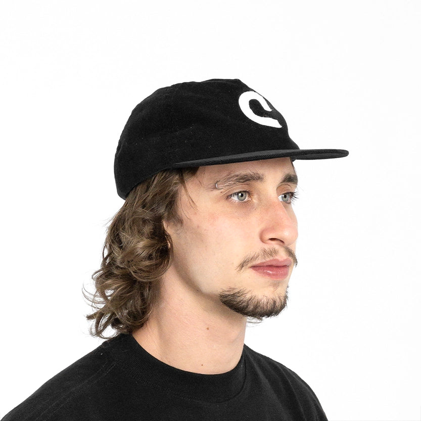 Boné Trucker "C Logo Veludo" Preto