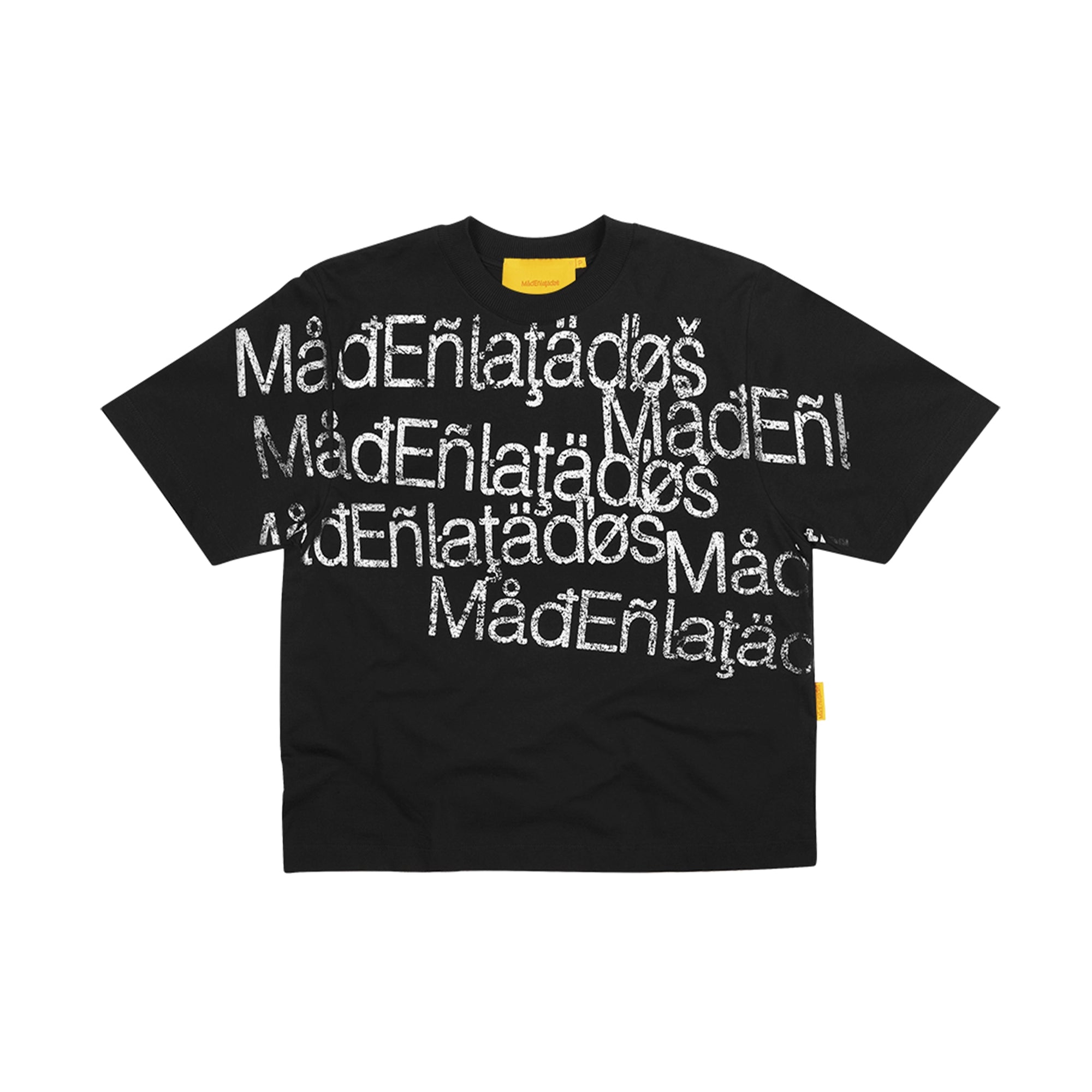 Camiseta "Caracteres" Preta