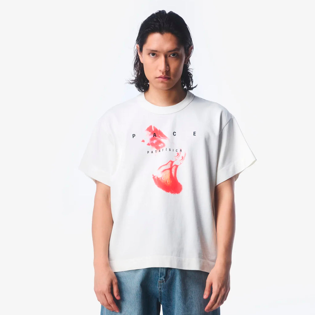 Camiseta “Double Satire” Branca