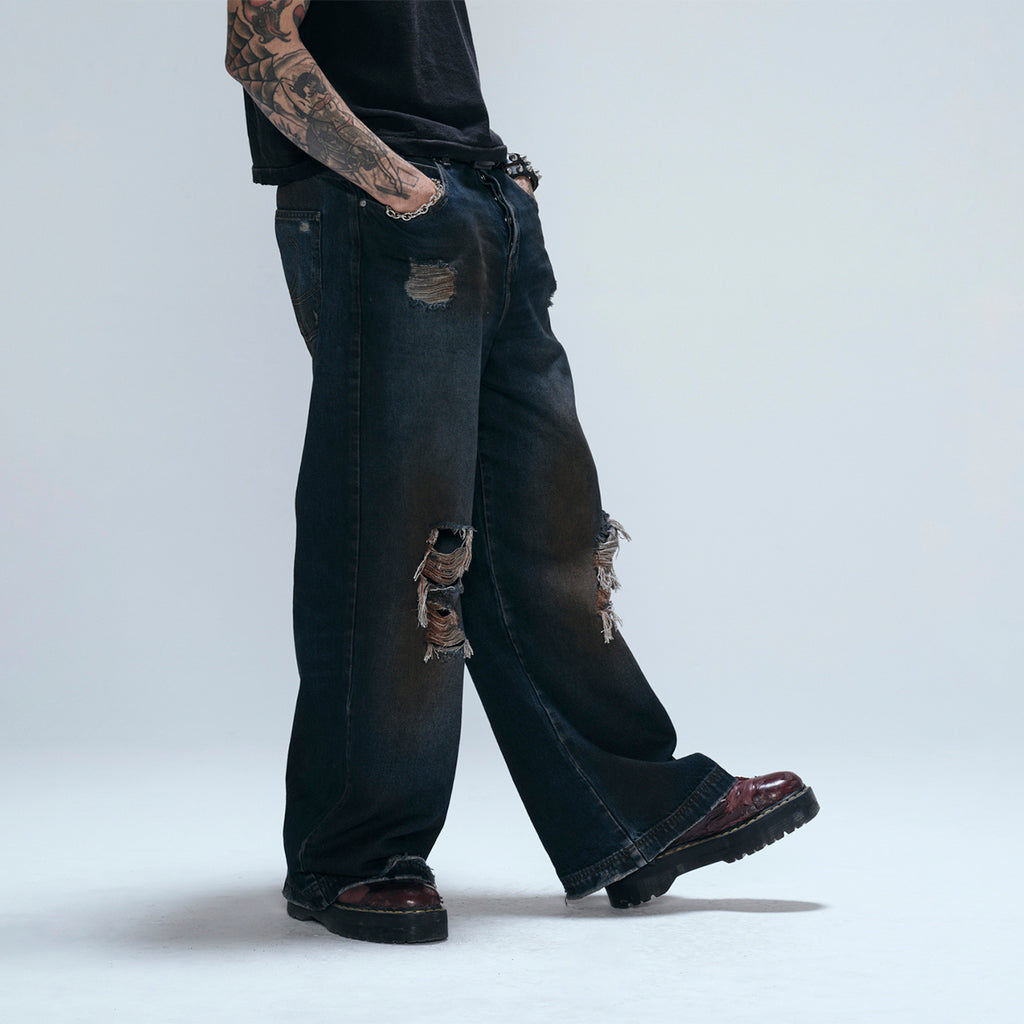 Calça Jeans “Wild Distresed”