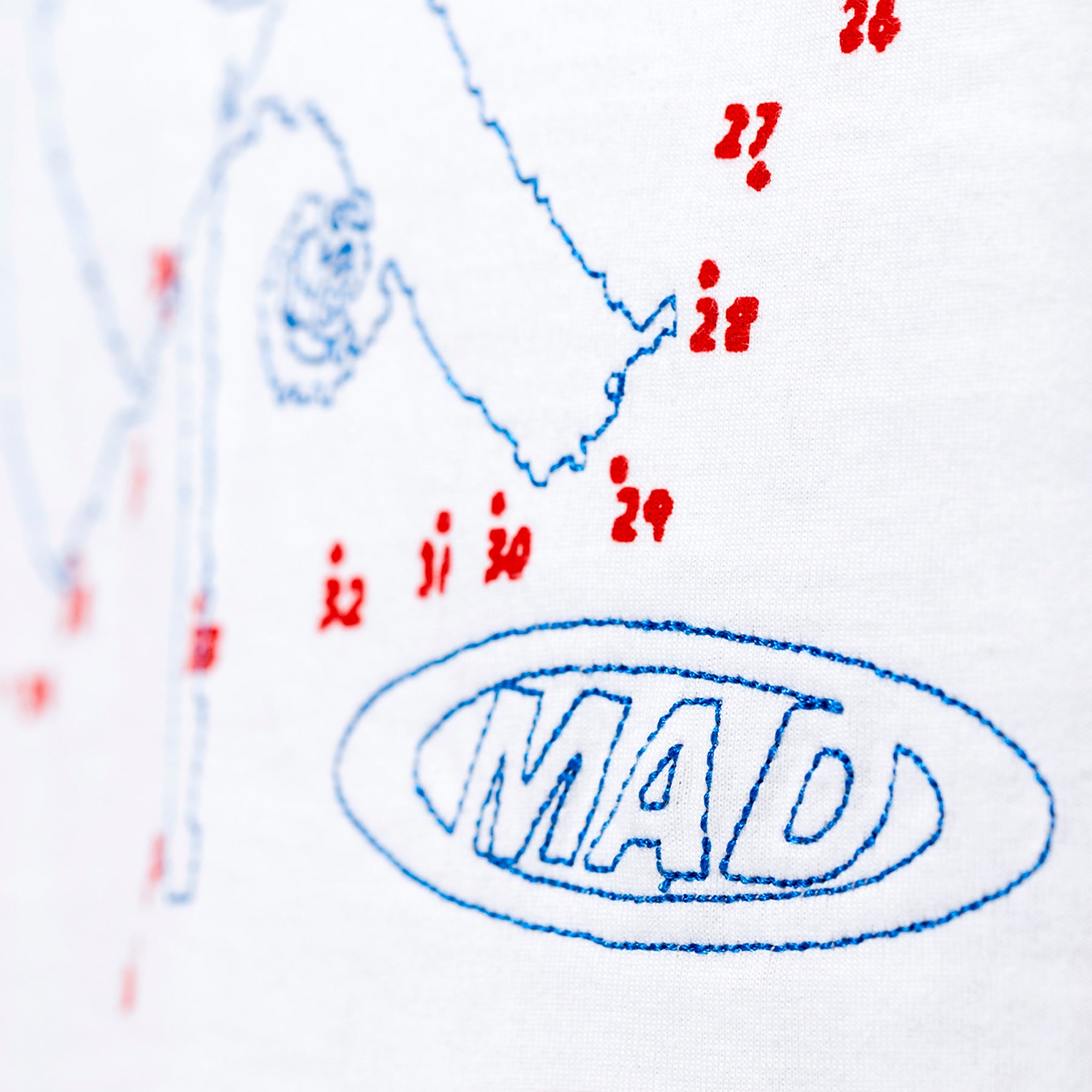 Camiseta "Ligue os Pontos" Branca