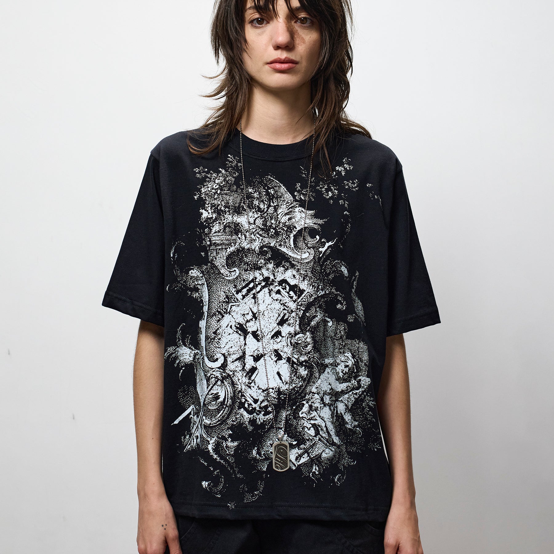 Camiseta “Shangri-La” Preta