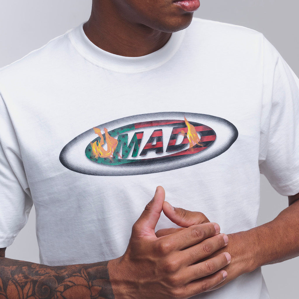 Camiseta “Logo 125” Branca - Mad