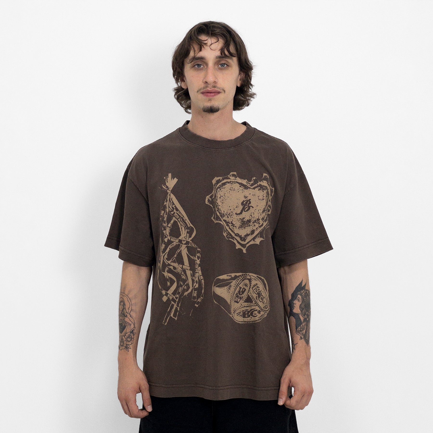 Camiseta "Iconografia" Marrom