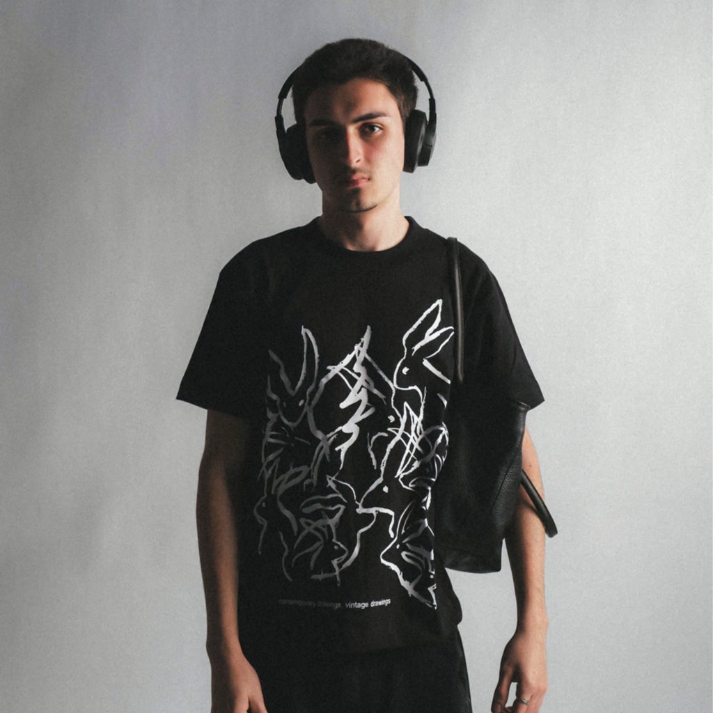 Camiseta "Vintage Drawings" Preta