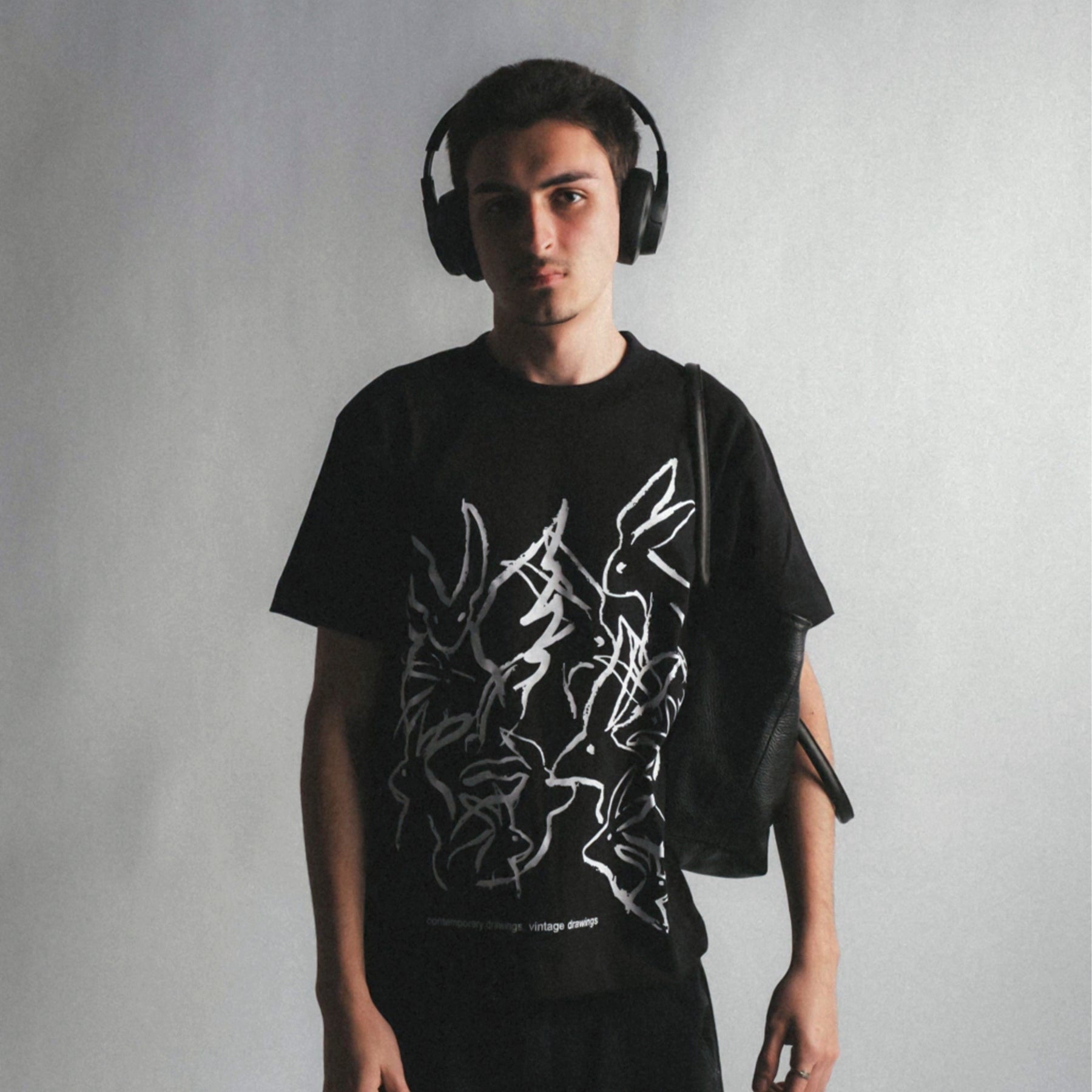 Camiseta "Vintage Drawings" Preta