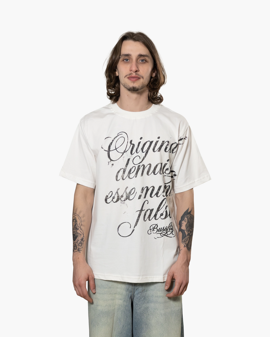 Camiseta "Mundo Falso" Branca
