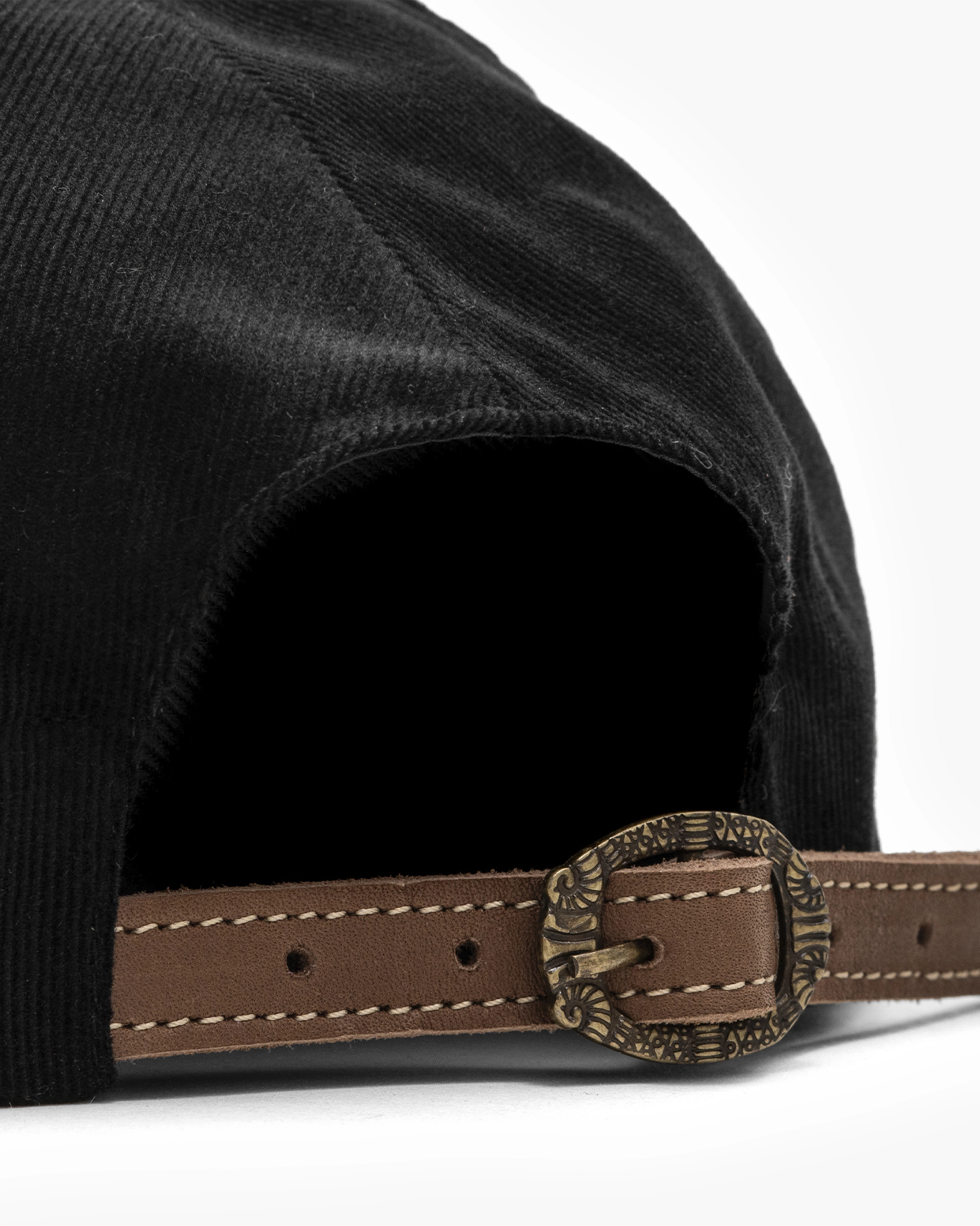 Boné Trucker "C Logo Veludo" Preto